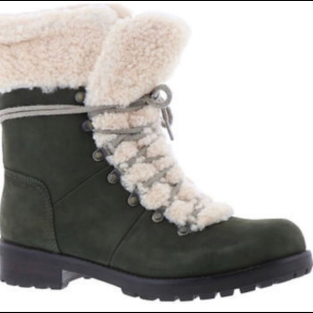 UGG green Fraser lace up boots